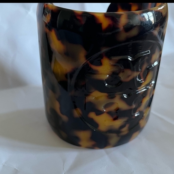 Tory Butch Tortoise Shell 🐢 Cuff - Picture 4 of 5